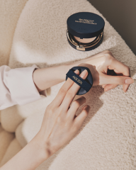 AGE20'S Velvet Lasting Pact Cushion Fondöten 23N